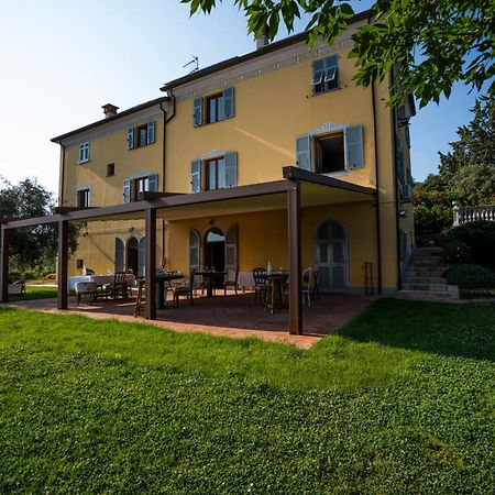 Locanda De Banchieri Fosdinovo Exterior photo